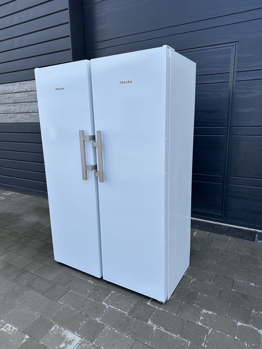 Комплект!Морозильна камера холодильник Miele K28202 D