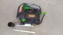 Wyrzynarka Niteo Tools  z laserem 710 W