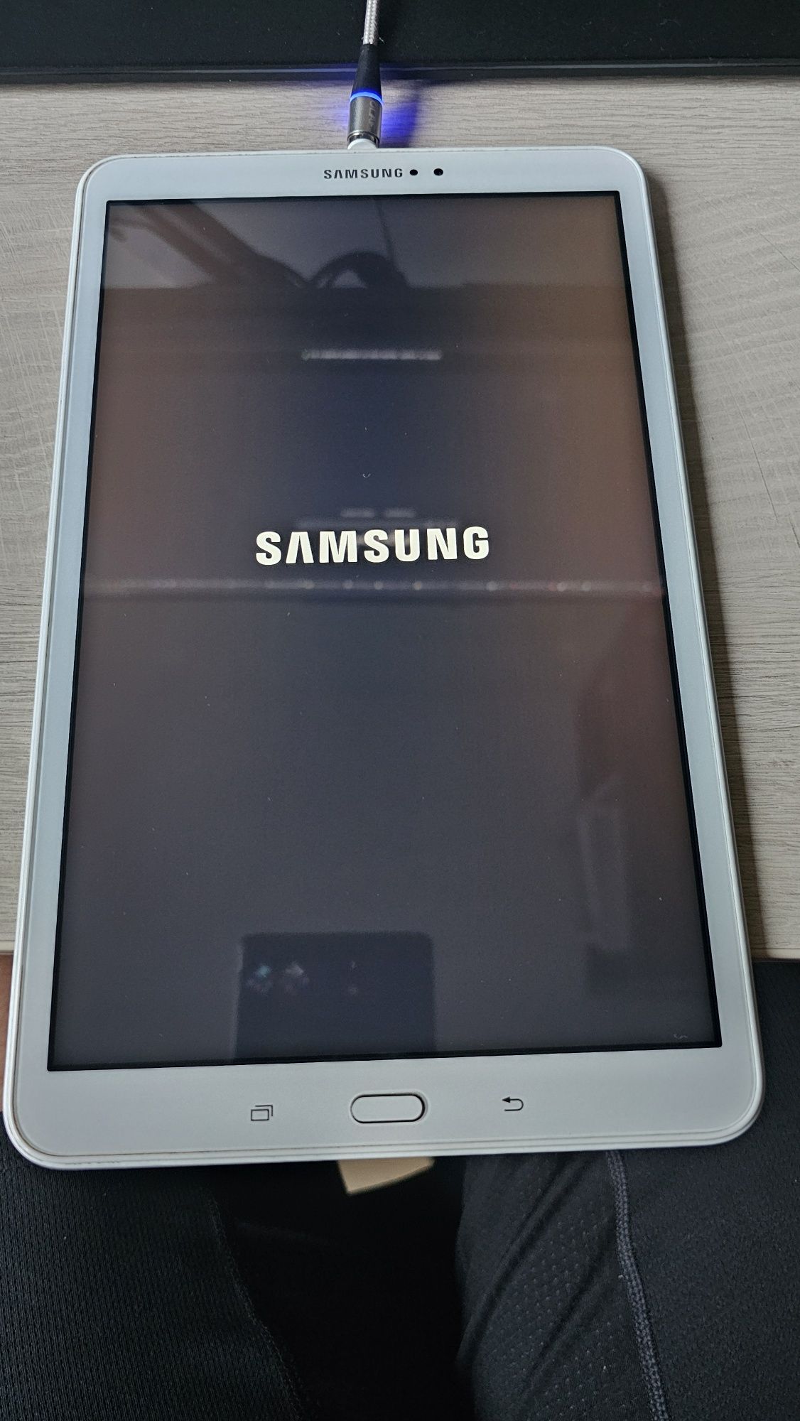 Galaxy tab A6 10' SM-T580