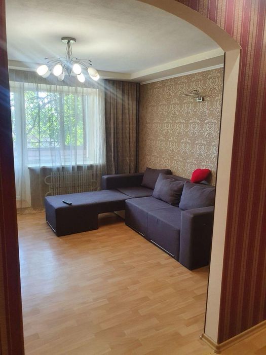 Продам 2-комнатную квартиру, район Алексеевка