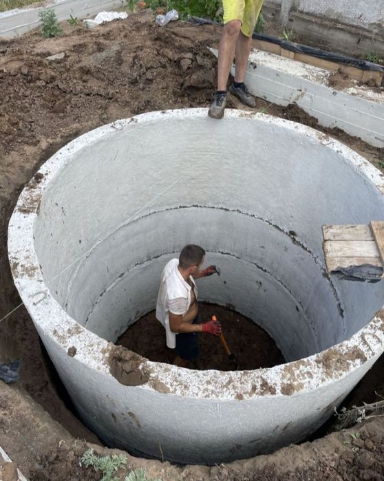 Септик з бетонних кілець, доставка і монтаж 5/8/10/18 куб.