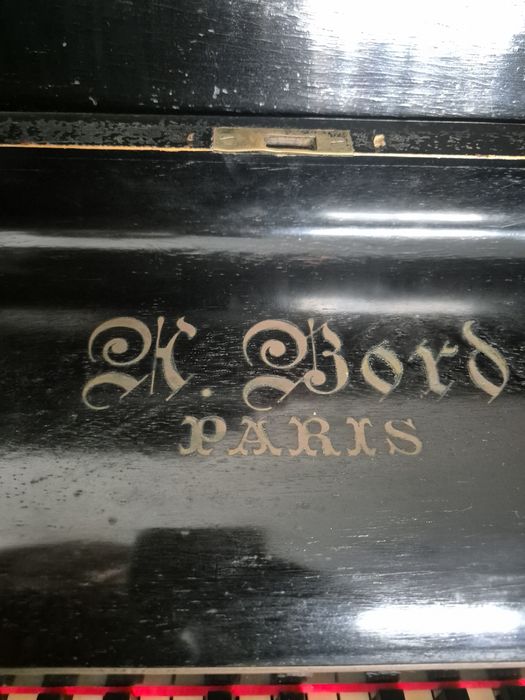 Piano Antigo com história