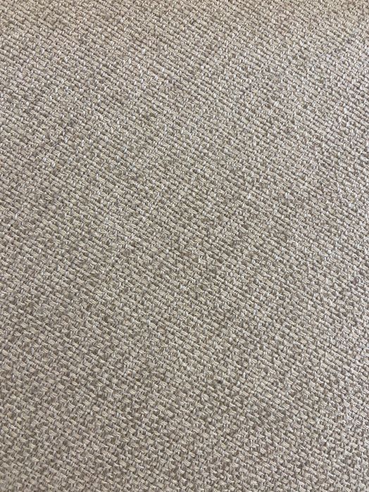 Sofá bege com chaise longue