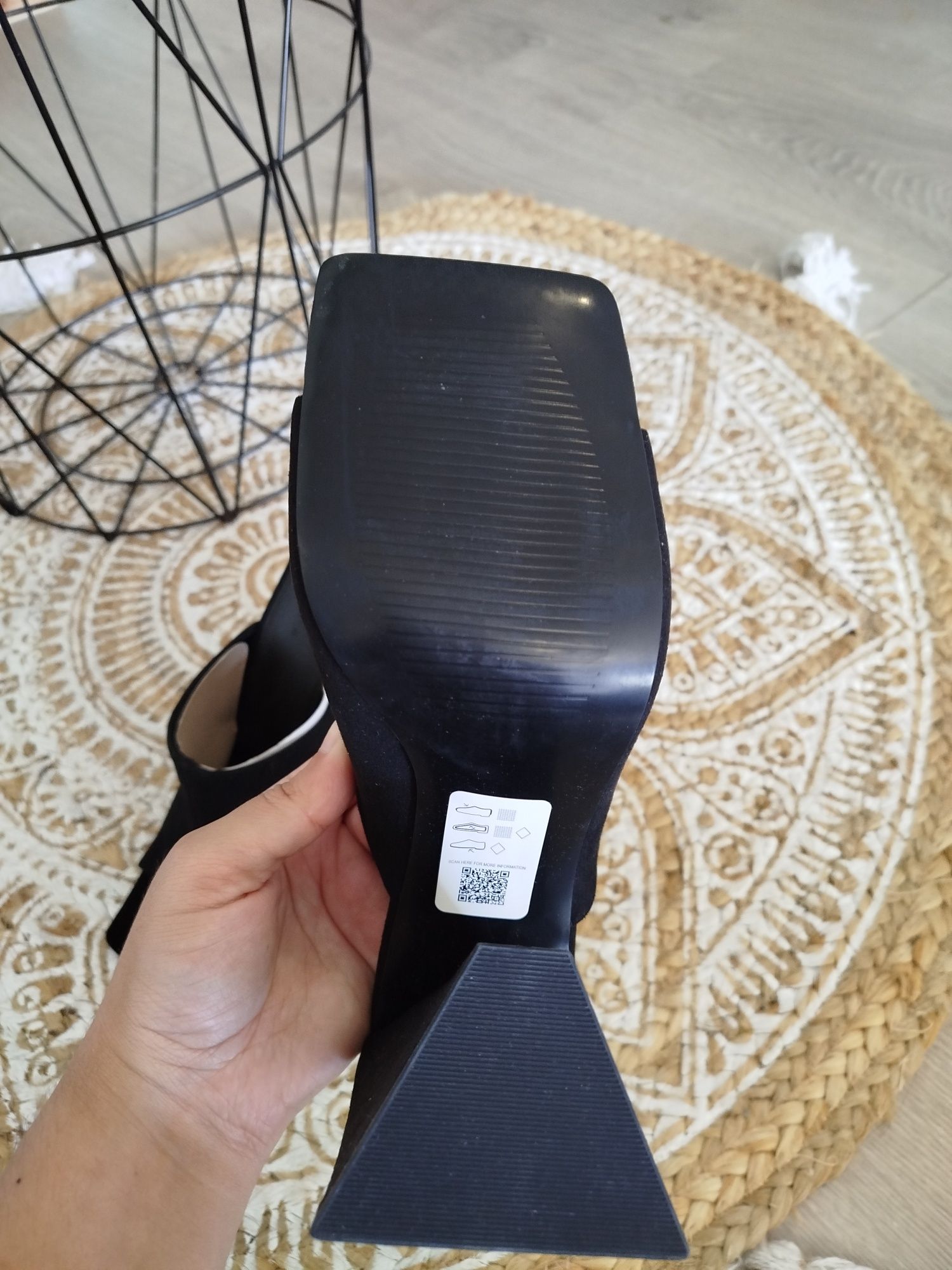Mules pretos, 36