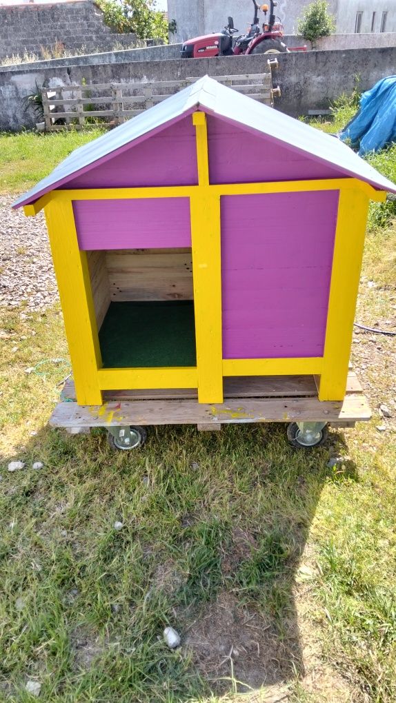 Casa para cao de porte medio