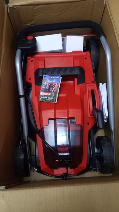 Einhell corta relva baterias