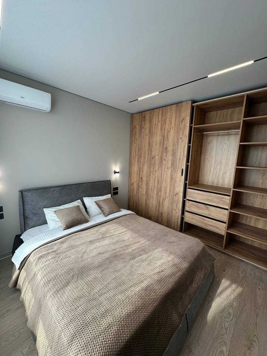 Оренда видової 1-кім квартири в ЖК "White Lines" вул. Васильківська 1