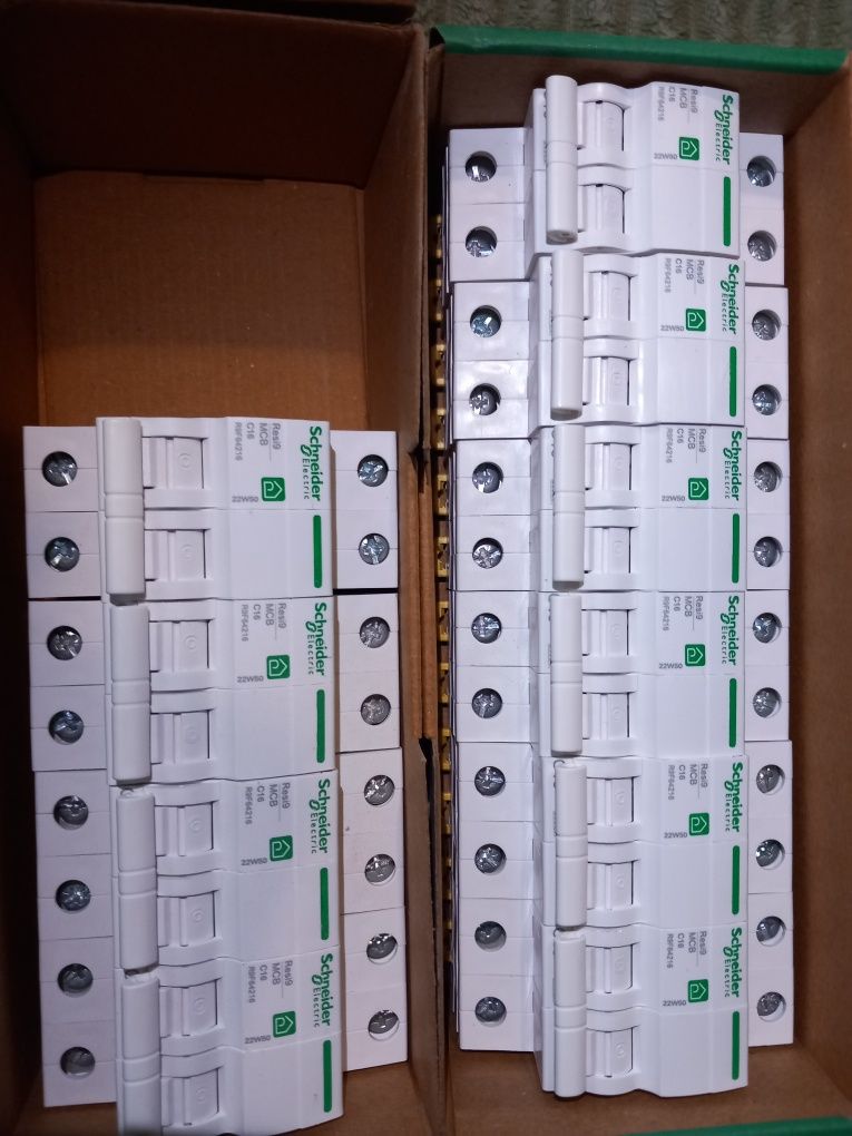 Schneider Electric, wyłącznik nadprądowy R9F64216  2P-16A -C nowe 10sz