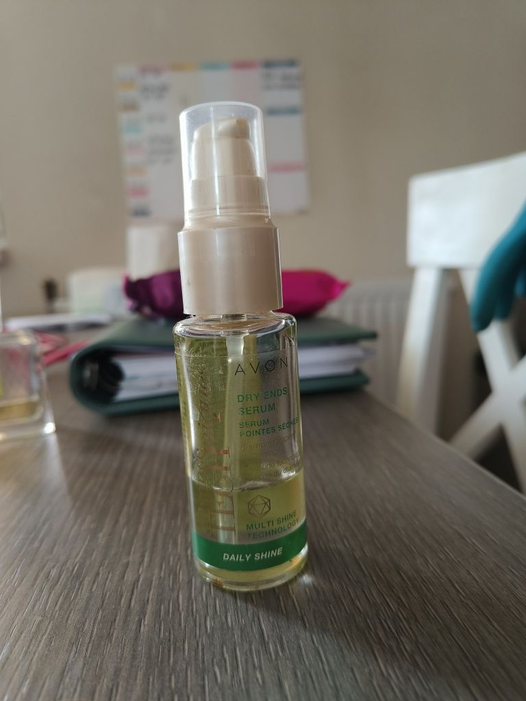 Serum do końcówek Avon