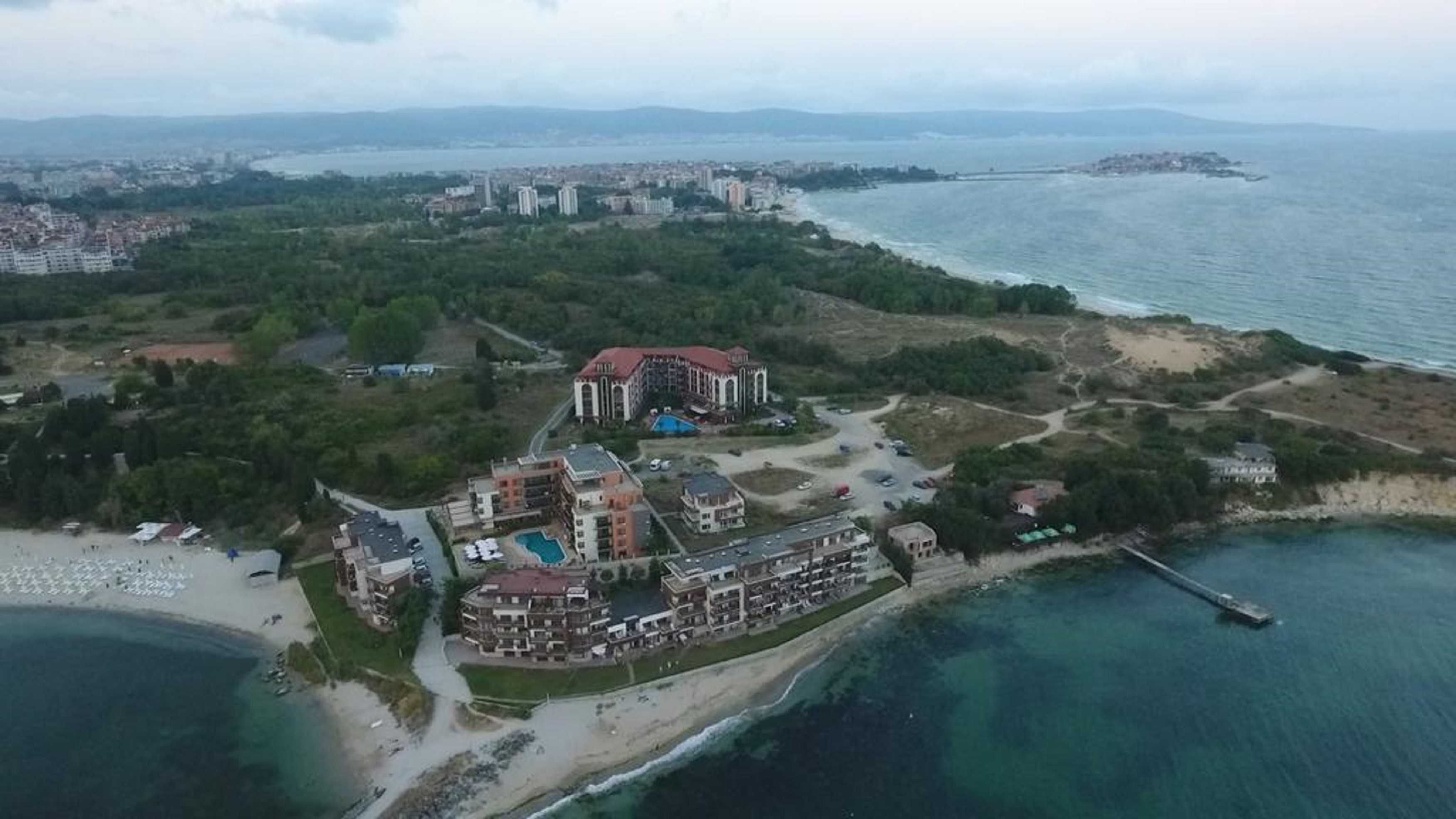Квартира в Болгарии на первой линии моря в Несебре