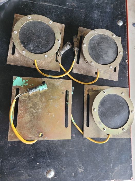 Czesci NOWE  kombajn New Holland TC TX