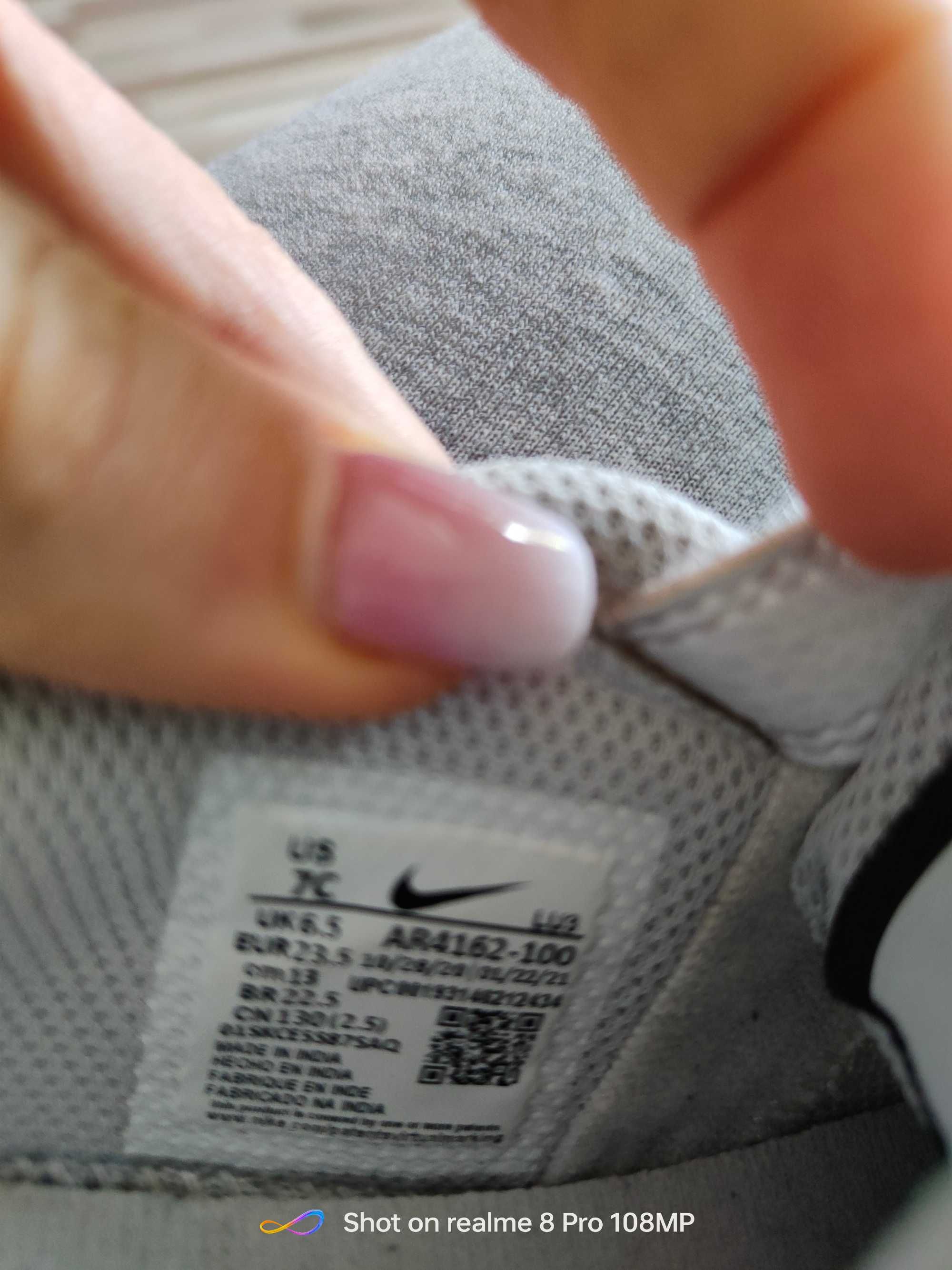 Buty Nike rozmiar 23,5