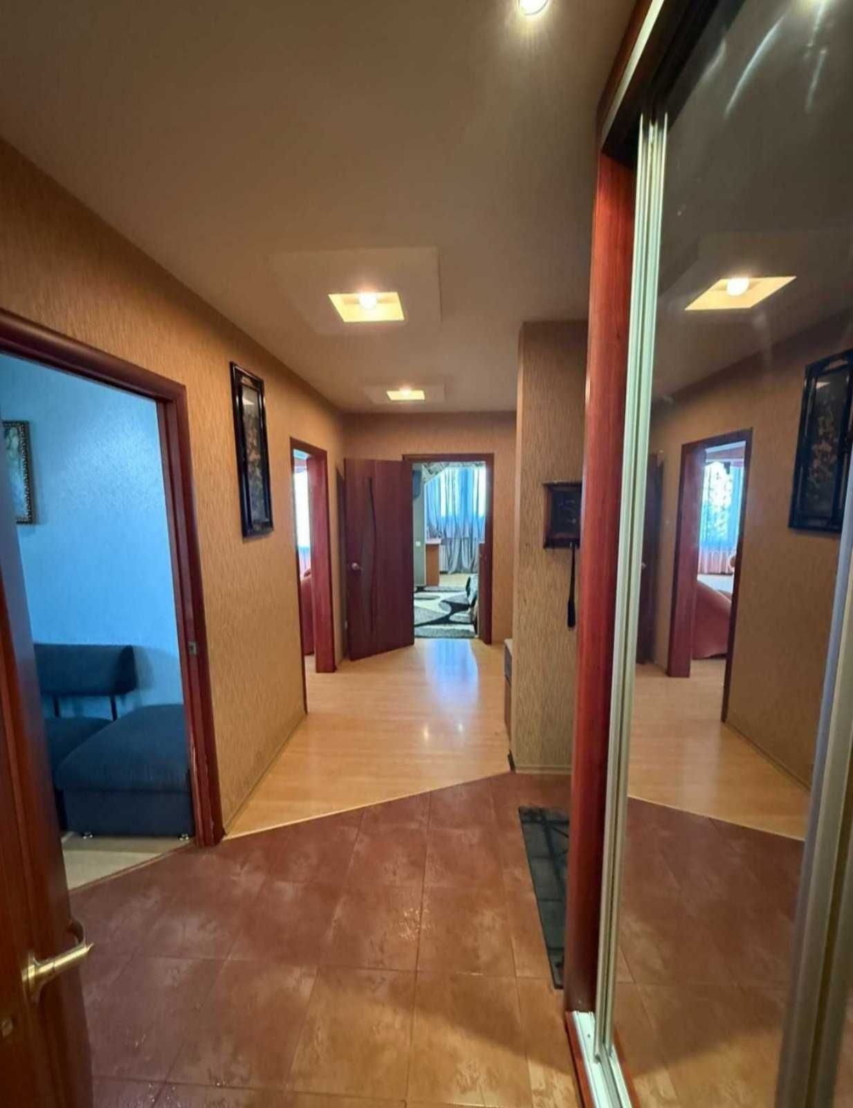 Продам 3-кім.квартиру 98 кв.м на 3повер. вул.Добровольського/Амазонка!