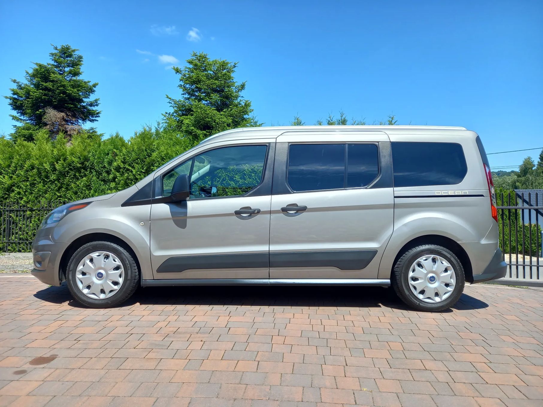 Ford Tourneo Connect Grand Salon Polska 1.5d 6bieg Serwis Oryg Lakier