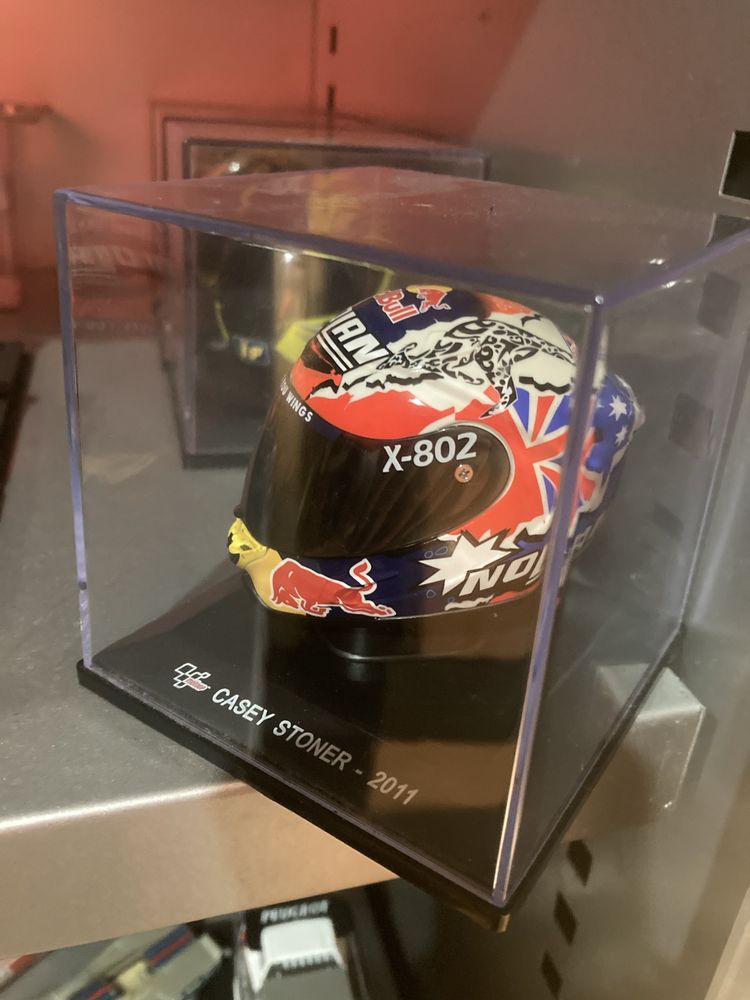 Capacete miniatura 1:5 Casey Stoner