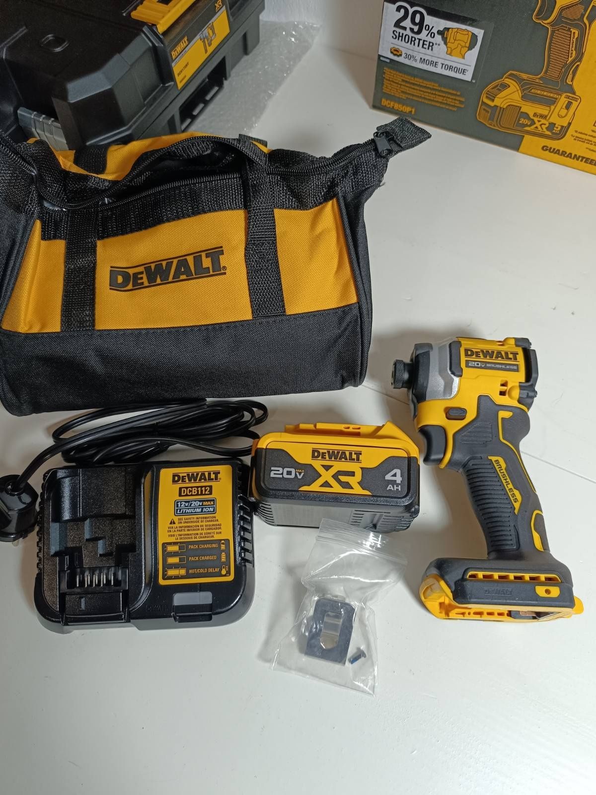 Гайковерт dewalt dcf900 20в акб 5ач зарядний 220 з Америки оригінал