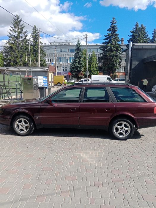 Продам Ауді 100 С4