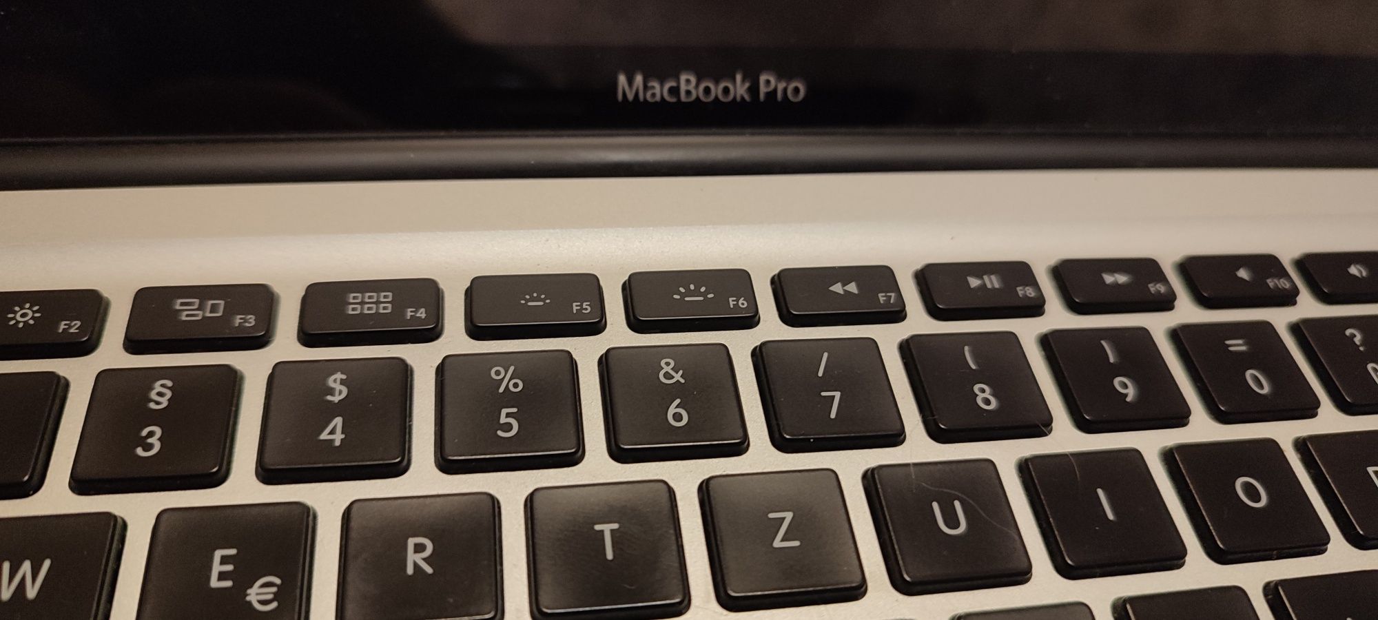 MacBook Pro, не робочий