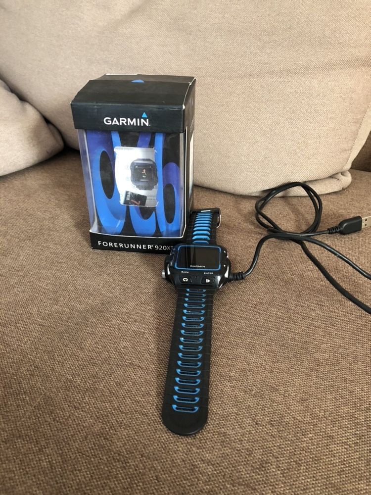 Часы Garmin Forerunner 920 xt