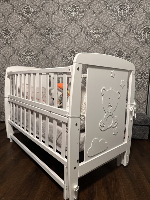 Ліжко дитяче від 0 до 5 років б/у з матрацом на кокосовому наповненні