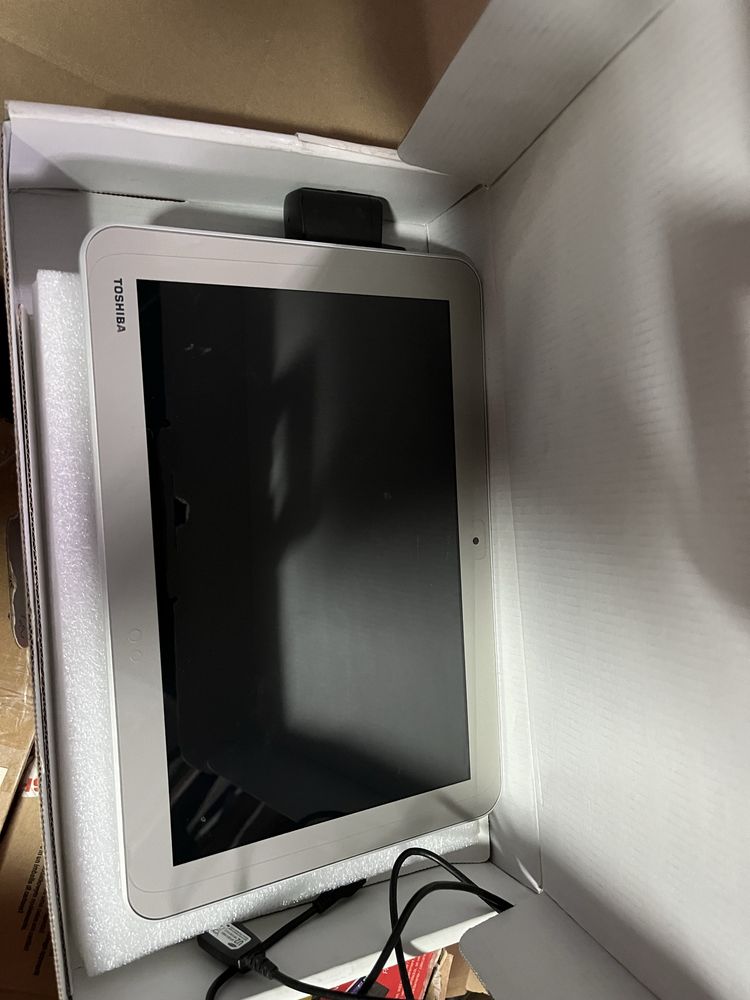Tablety Toshiba pakiet L9W, AT10 i WT10