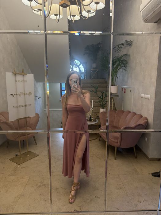 Dluga sukienka elegancka