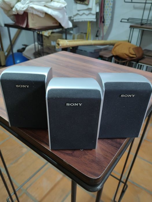 Castiçal de pau preto antigo em bom estado