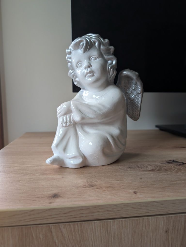 Anjo decorativo em cerâmica