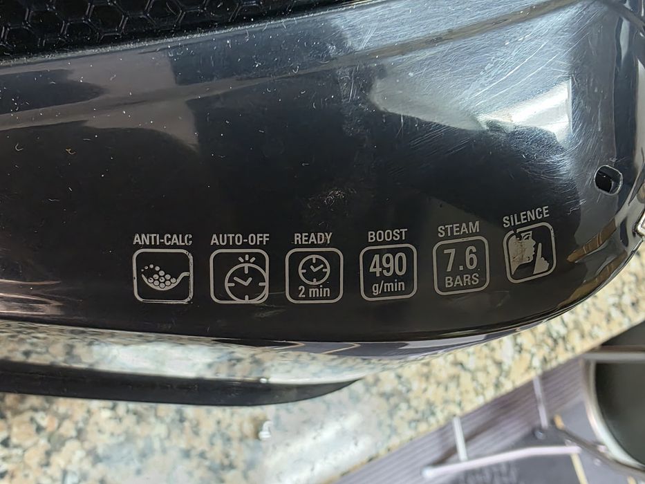 Ferro rowenda com avaria