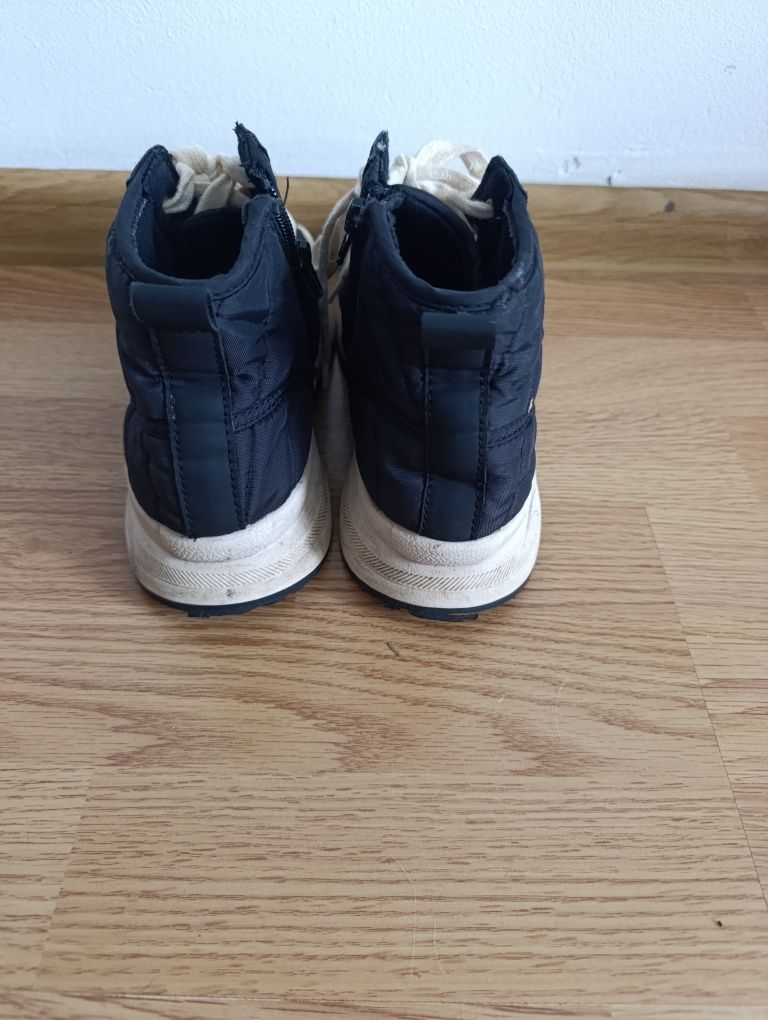 Ботінки Zara  36 розм