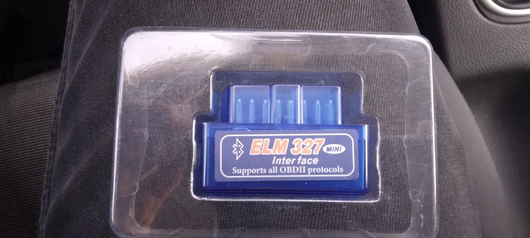 Автосканер ELM327 OBD2  Bluetooth для діагностики авто