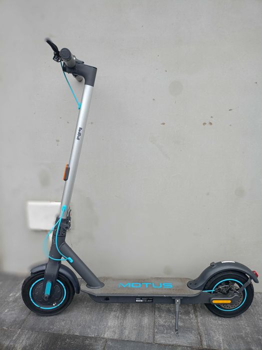 Hulajnoga elektryczna Motus Scooty 10