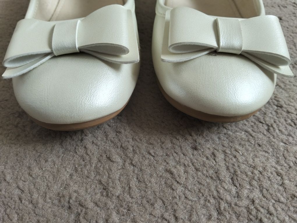 Eleganckie buciki, pantofelki, baleriny r.34, jak nowe