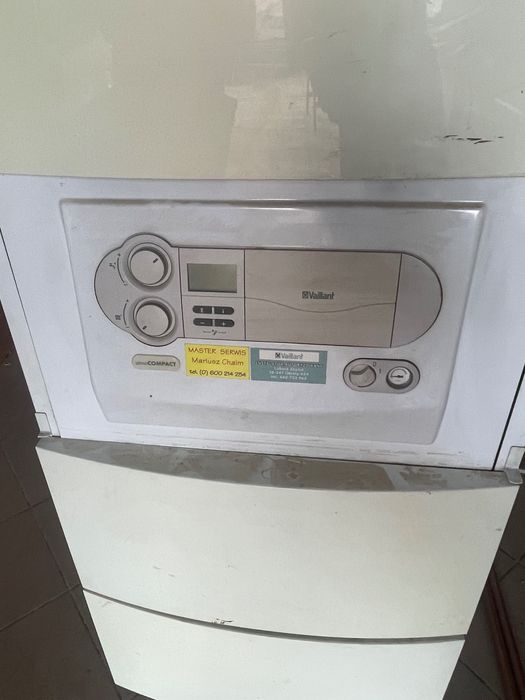 Piec gazowy Vaillant używany oraz pompa do napowietrzenia