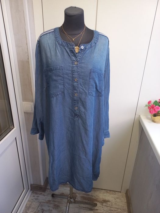 Батальна джинсова туніка! Розмір 64-68!