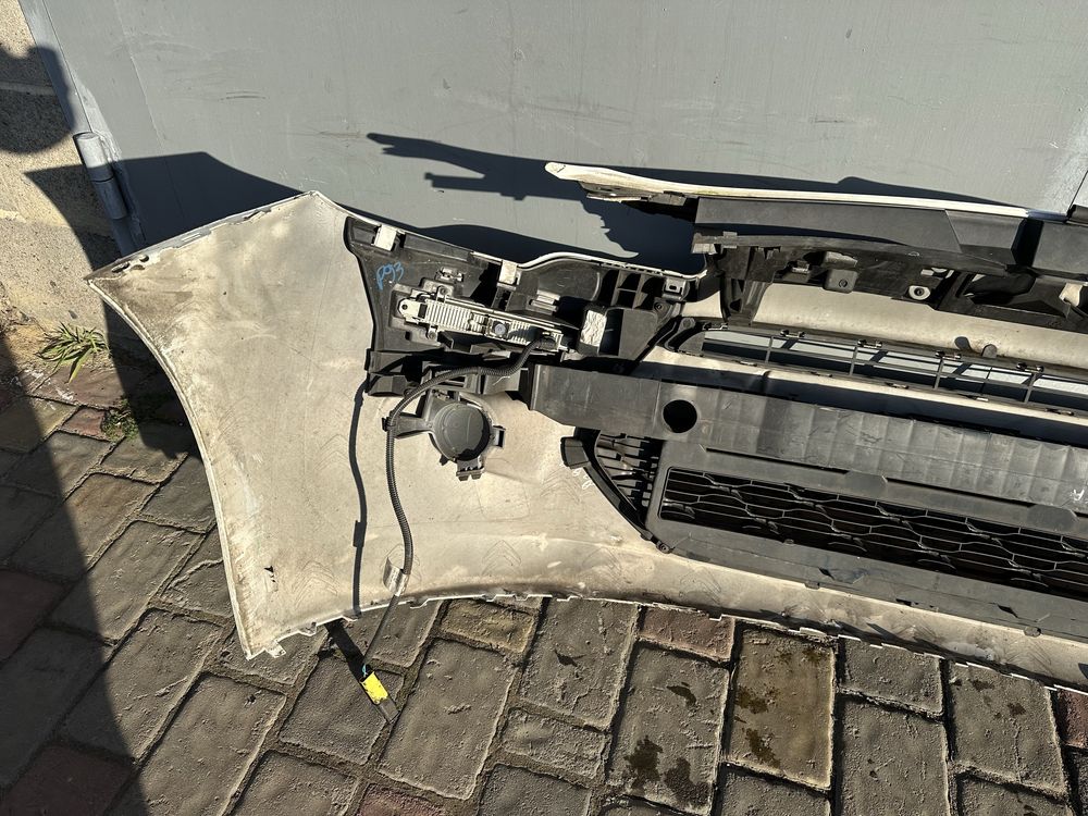 Бампер передний Citroen C3 2013-2016