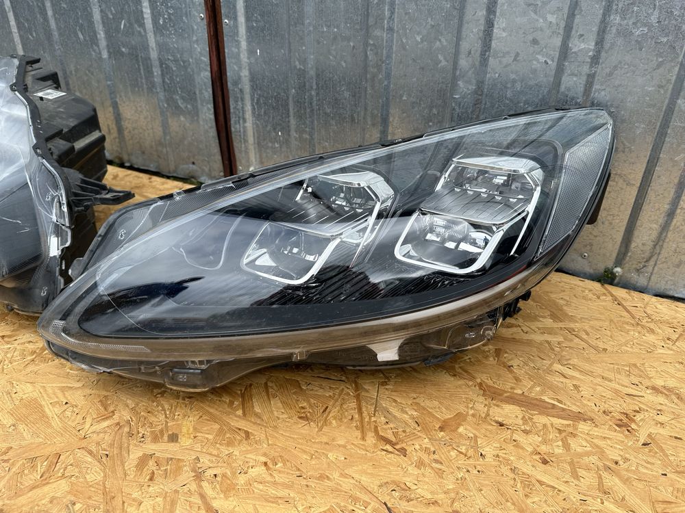Lampa Kuga MK3 Full Led lewa prawa