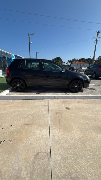 Vendo golf 5 segundo dono.