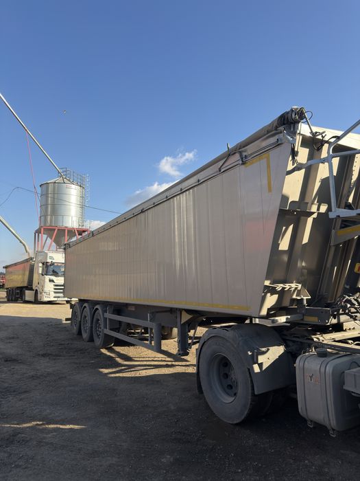 Naczepa kempf 50m3 + daf cf 460