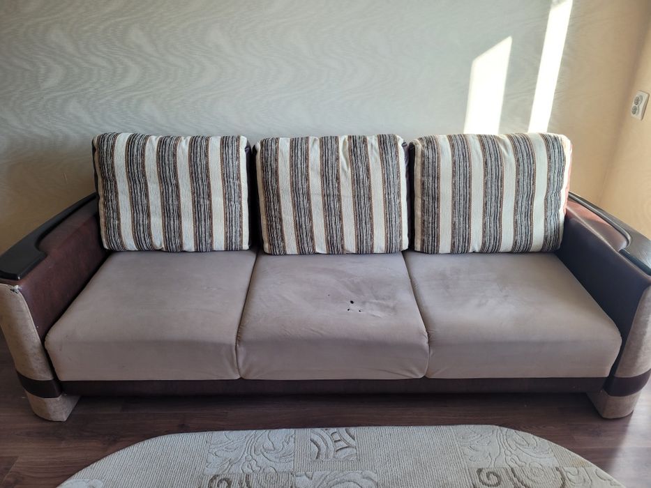 Продам диван б/у