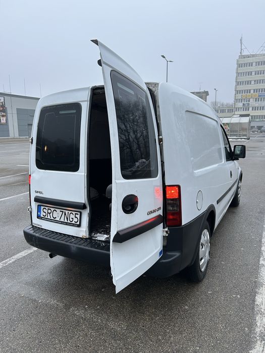 Wynajem auta dostawczego - ciezarowe. Opel combo c van 1.3 diesel
