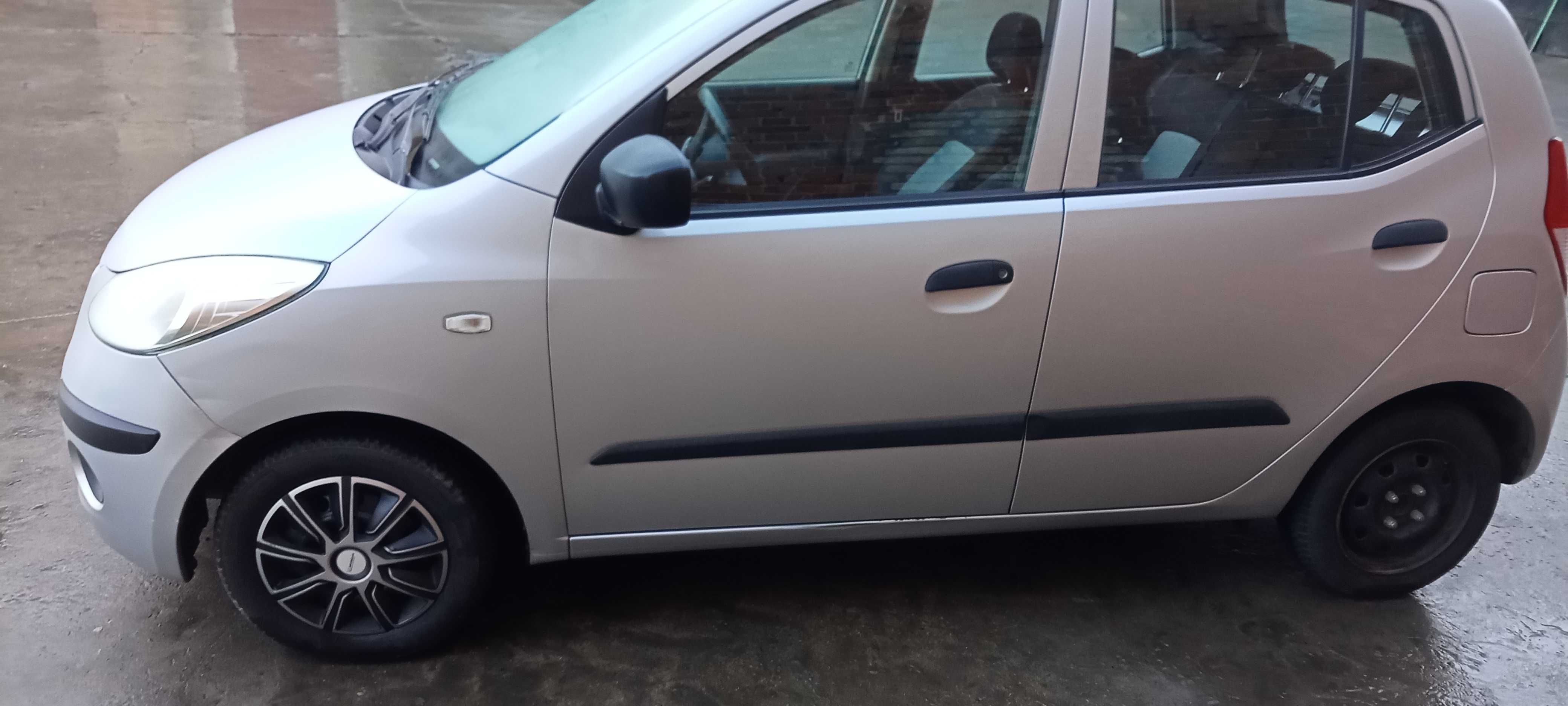 Hyundai i 10 sprowadzony uszkodzony 1.1 benzin