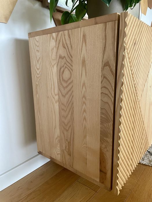 Komoda z drewna jesionowego Louis, Westwing