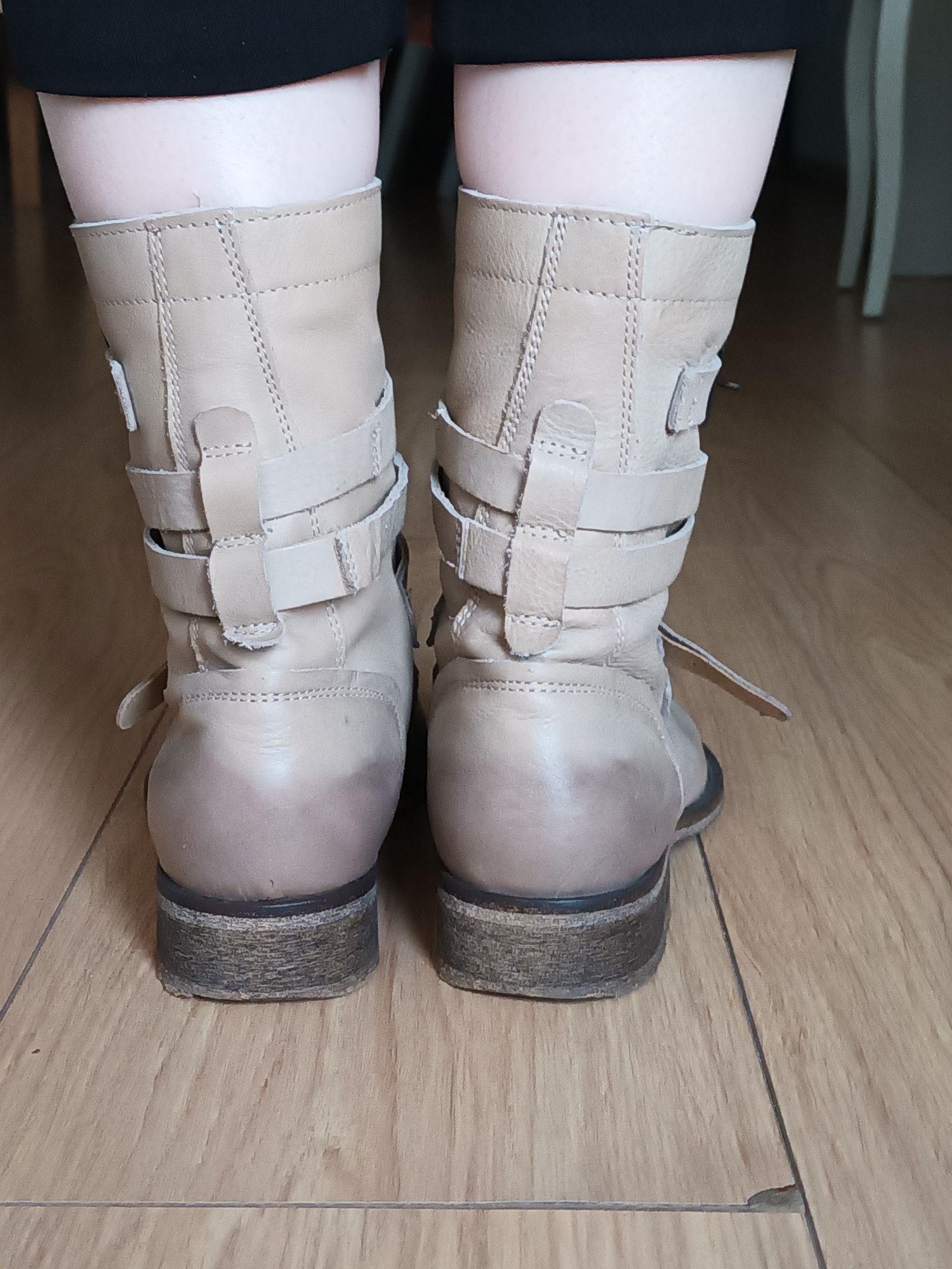 Buty ze skóry naturalnej rozmiar 38