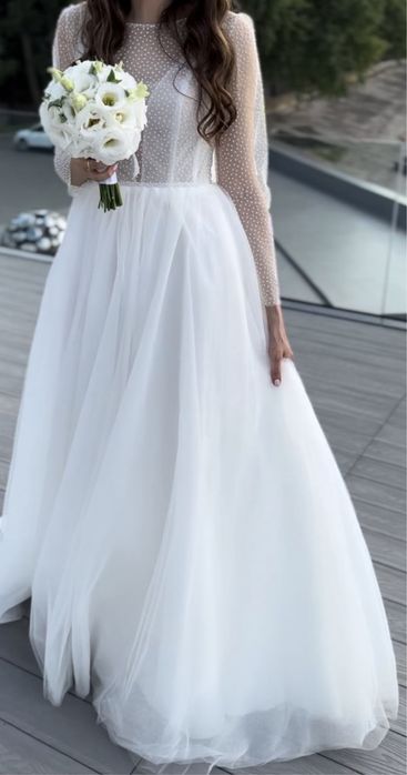 Гарна Весільна сукня