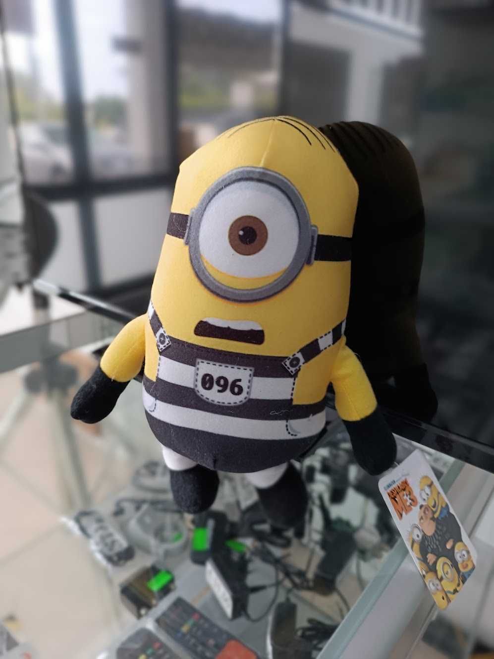 PROMO:Peluche Minions Despicable Me 3 Prisioneiro 096  24cm