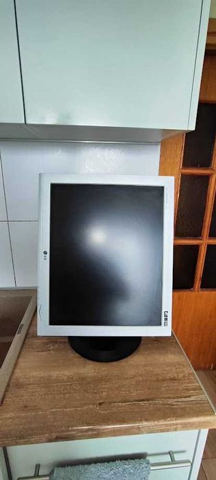 Монітор LG-1932P