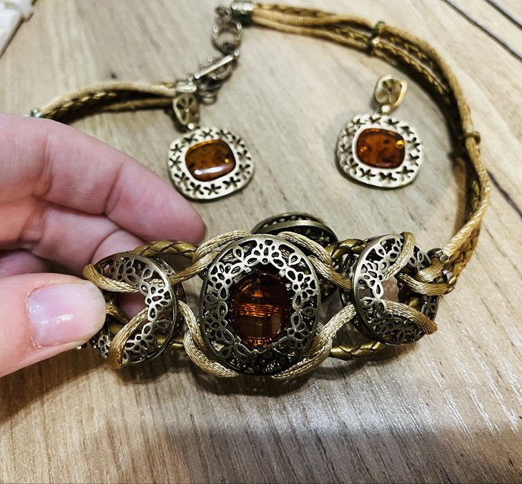 Zestaw bizuterii złotej i srebrnej