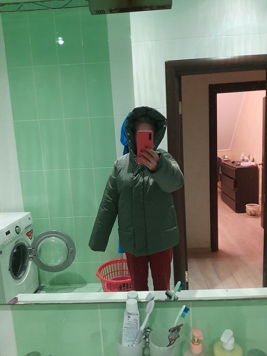 Нова,зимова куртка