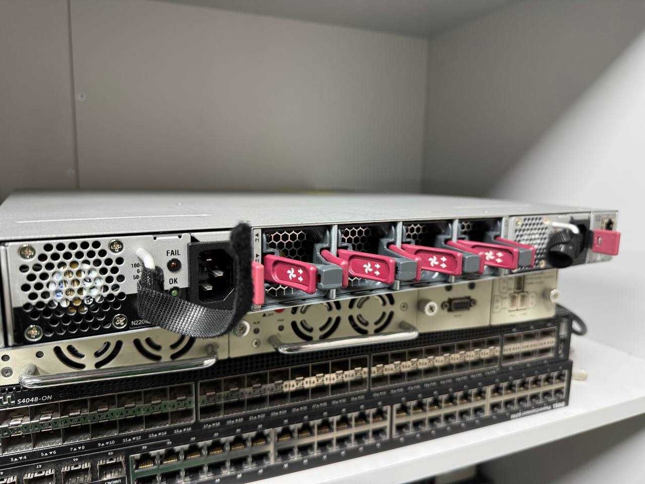 Комутатор Cisco Nexus N3K-C3132Q-40GX